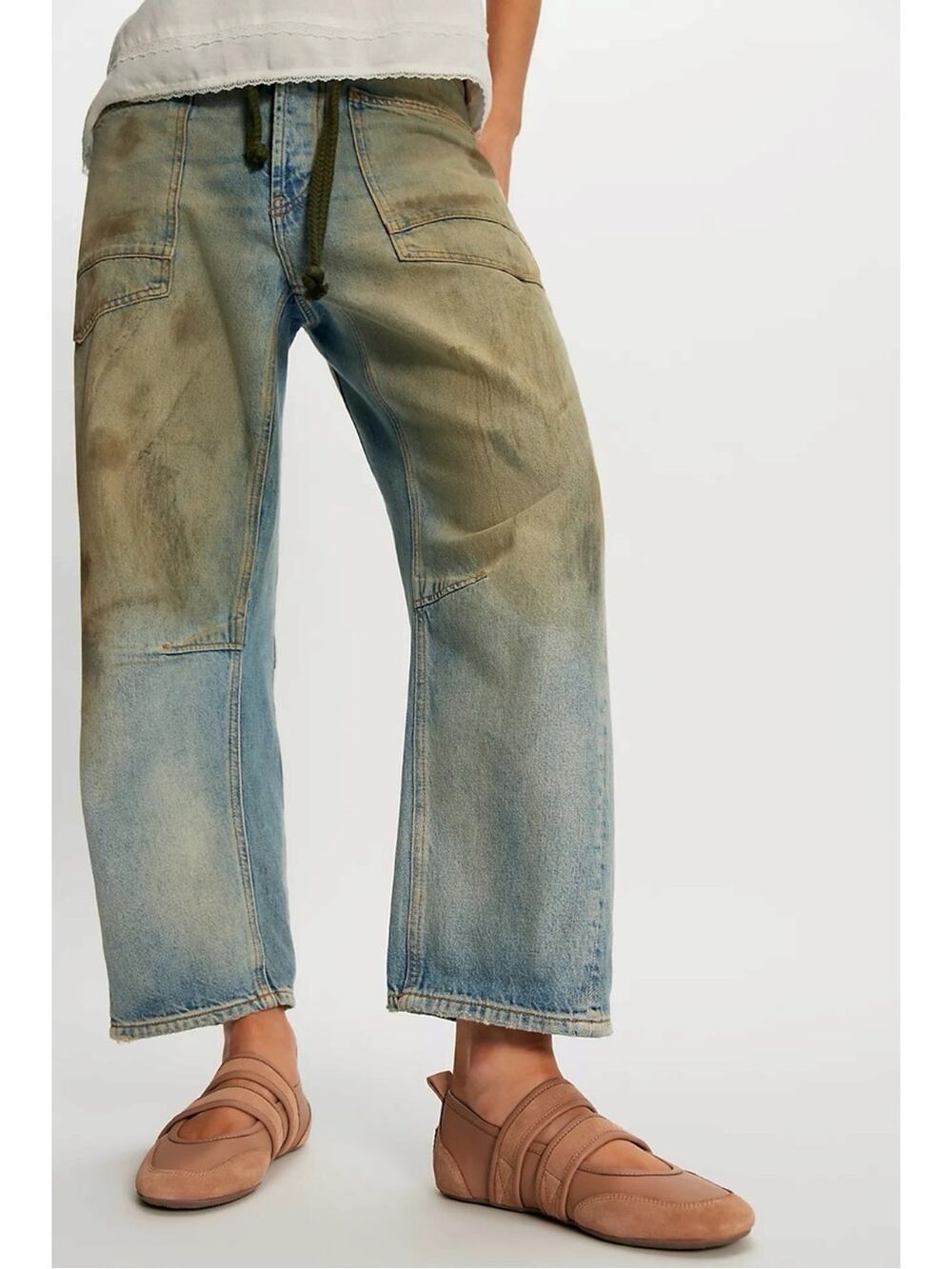 Free People We The Free Moxie Low Slung Pull On Barrel Jeans in Roll Around 28